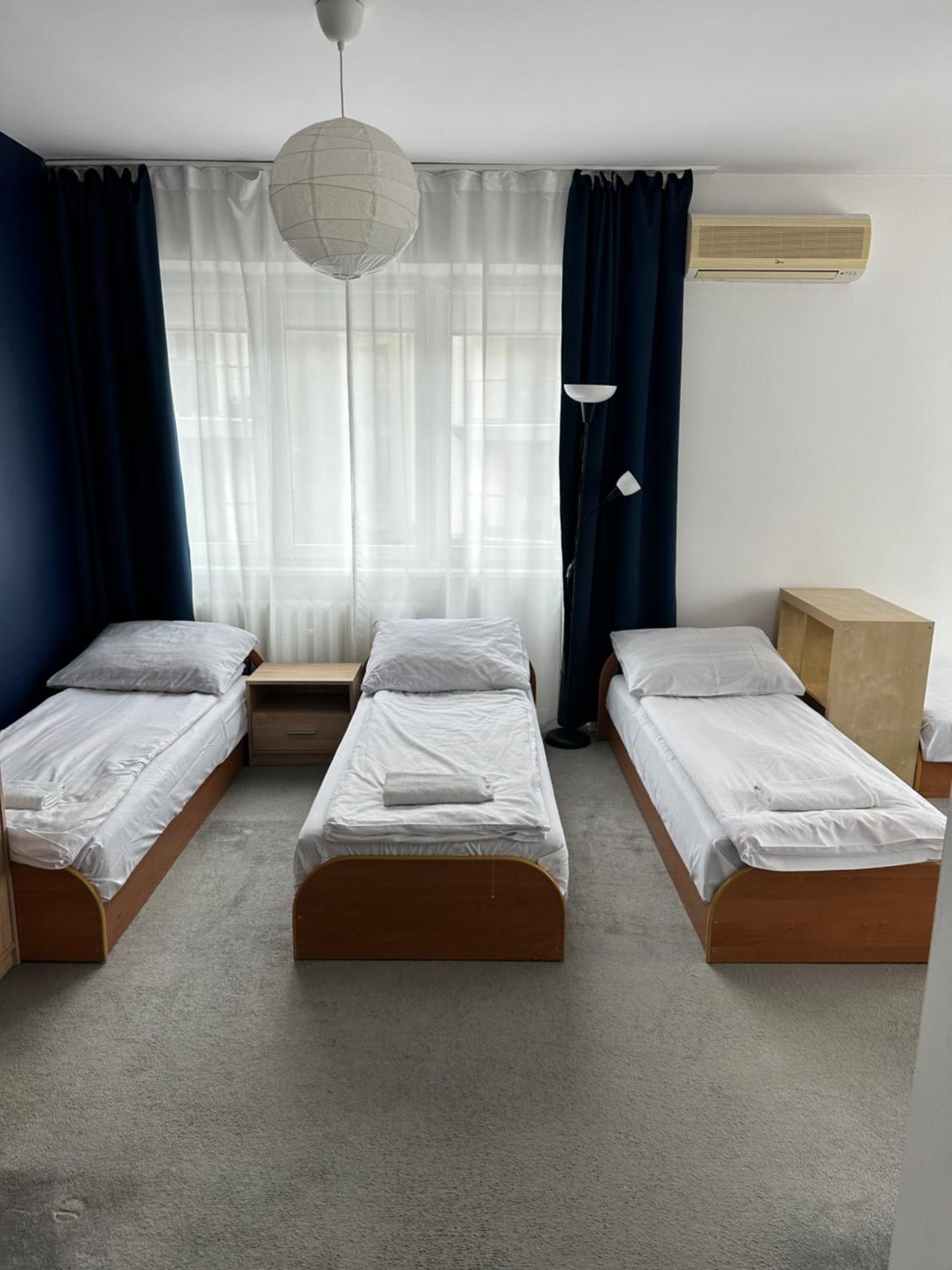 Hostel Demi Krakow Bagian luar foto