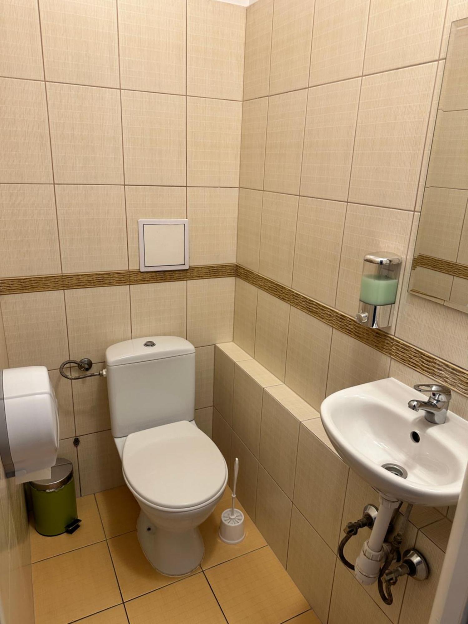 Hostel Demi Krakow Bagian luar foto