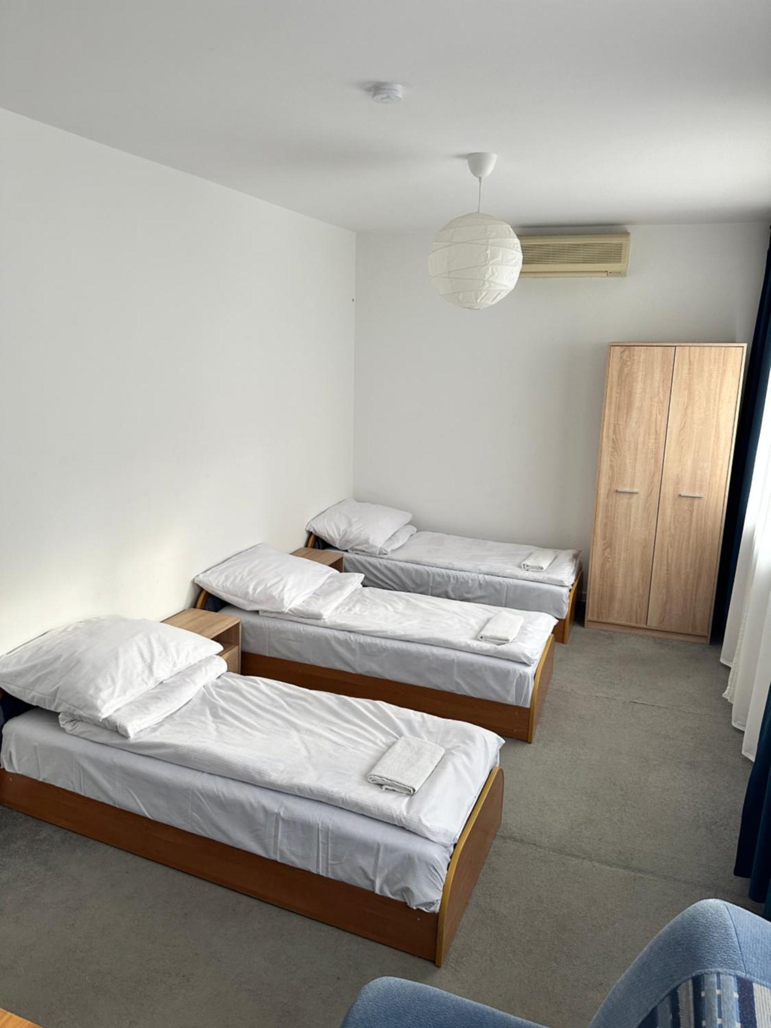 Hostel Demi Krakow Bagian luar foto