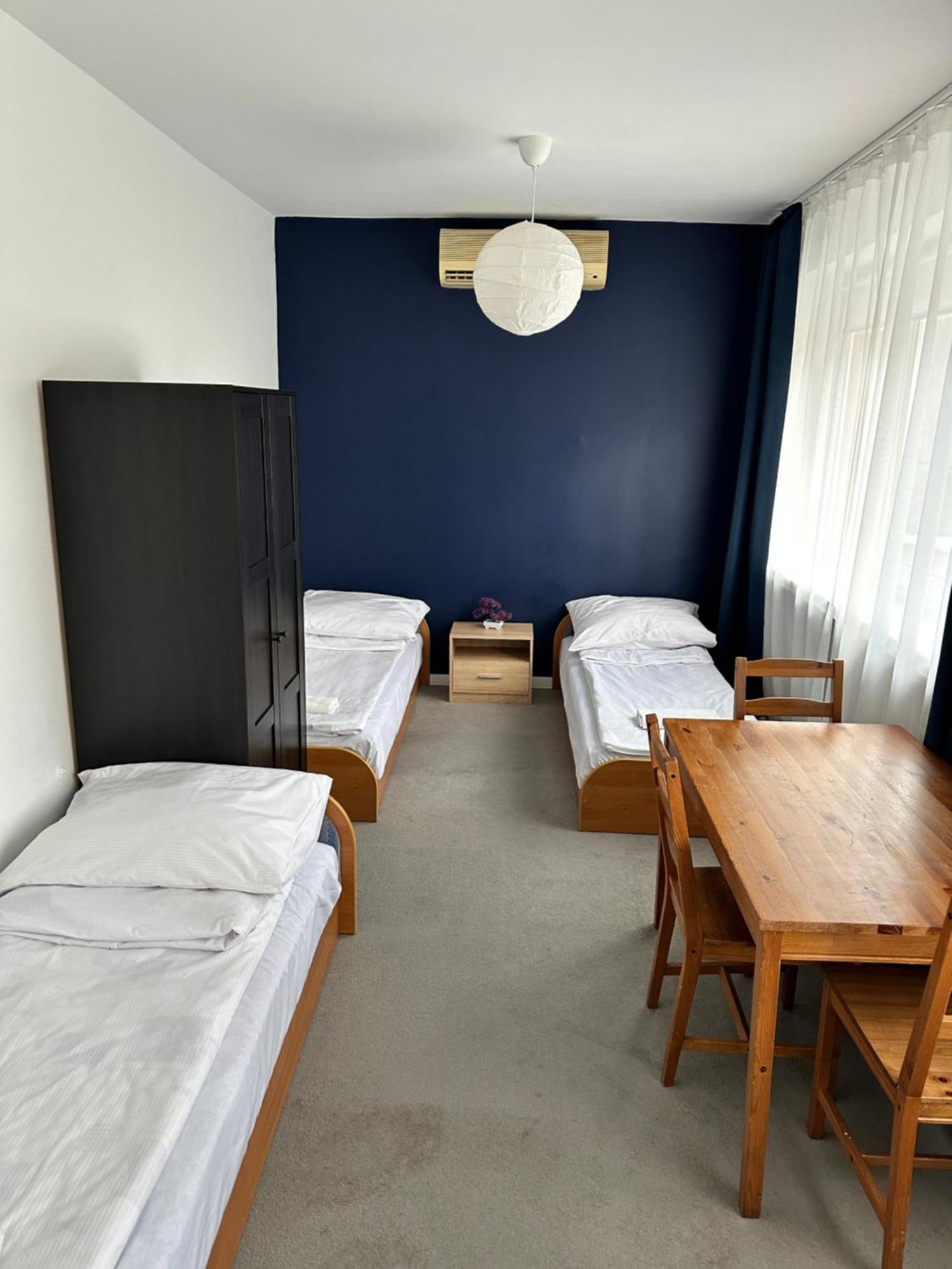 Hostel Demi Krakow Bagian luar foto
